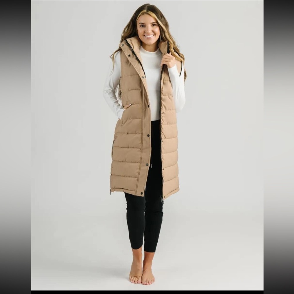 BNW still in the bag! ZYIA Sand St. Anton Puffy Vest